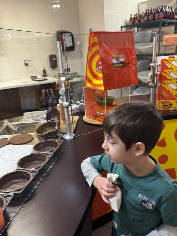 REESE'S Stuff Your Cup | HERSHEY'S CHOCOLATE WORLD