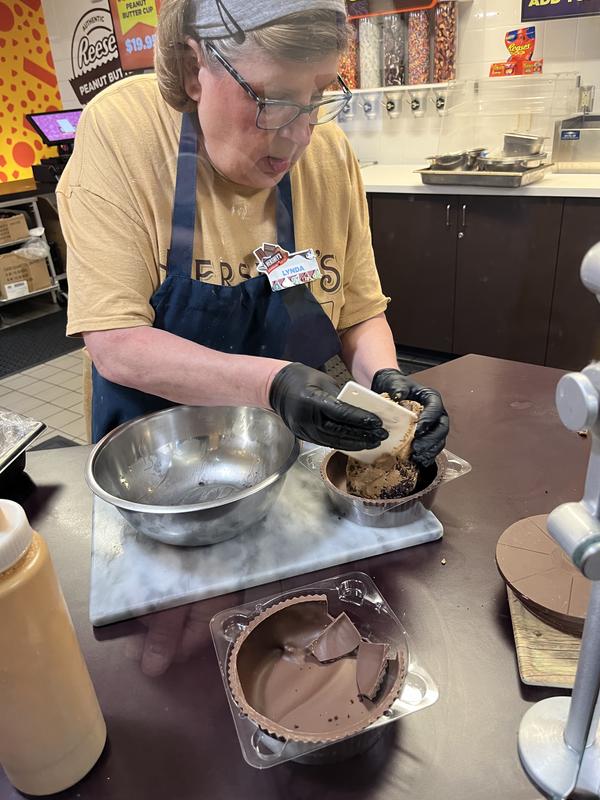 REESE'S Stuff Your Cup | HERSHEY'S CHOCOLATE WORLD