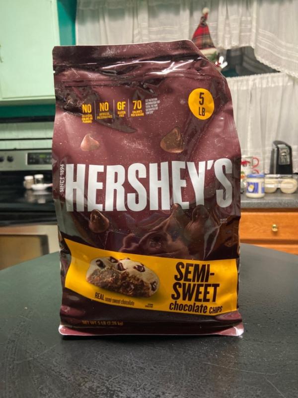 HERSHEY'S CHIPITS Pure Semi-Sweet Chocolate Chips, 270g bag