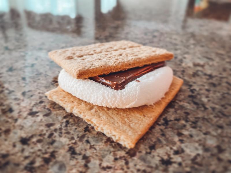 This S'mores Maker Lets You Make Gooey Treats in the Microwave