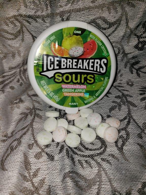 ICE BREAKERS Sours Mixed Berry Sugar Free Mints, 12 oz box, 8 pack