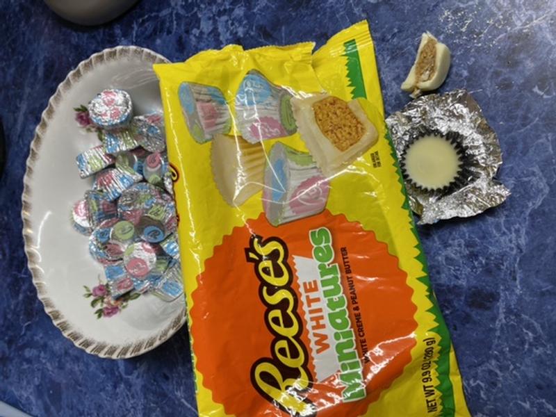 Reese's White Peanut Butter Cups  USA Import Witte Chocolade Reese's -  Kellys Expat Shopping