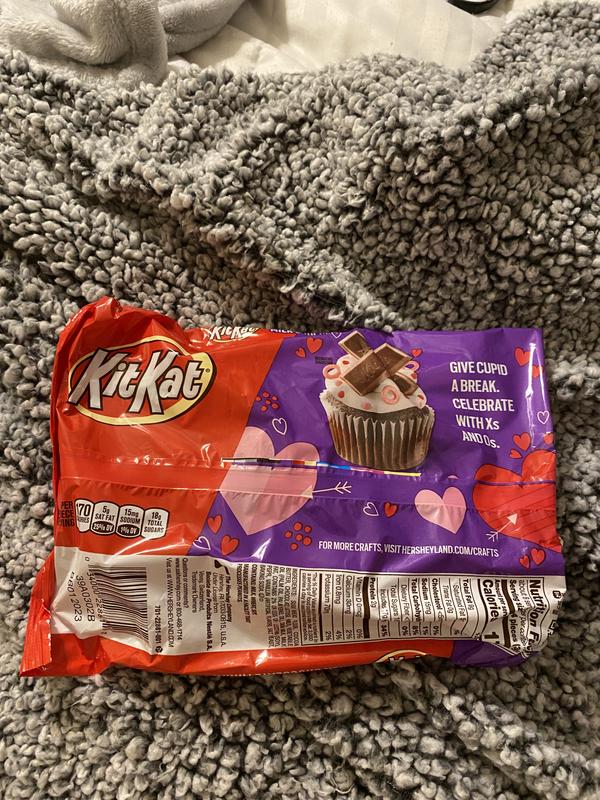 KIT KAT Milk Chocolate Wafer Snack Size, Valentine's Day Candy Bag, 10.78 oz