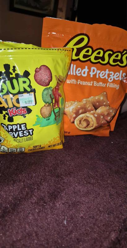 REESE'S Filled Pretzels with Peanut Butter Filling, 9 oz bag