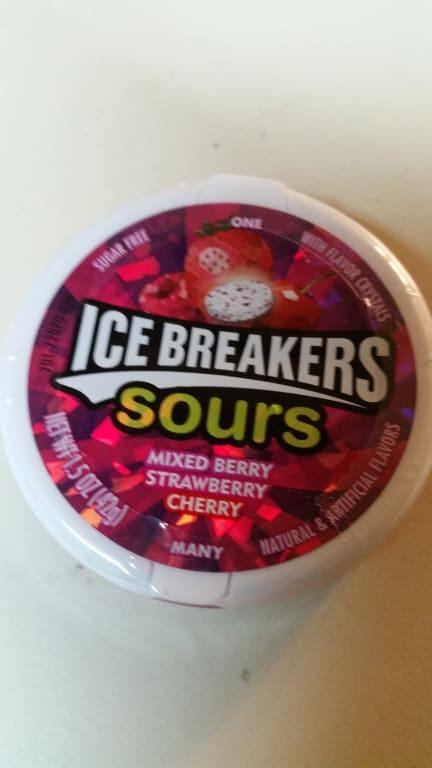 ICE BREAKERS Sours Mixed Berry Sugar Free Mints, 1.5 oz puck