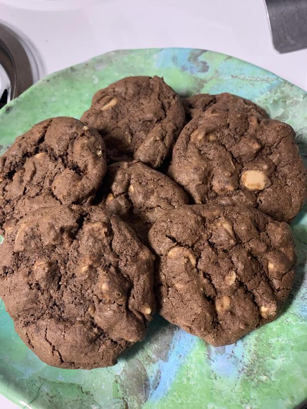 Salted Caramel Chocolate Chip Cookies, Reynolds Canada Brands