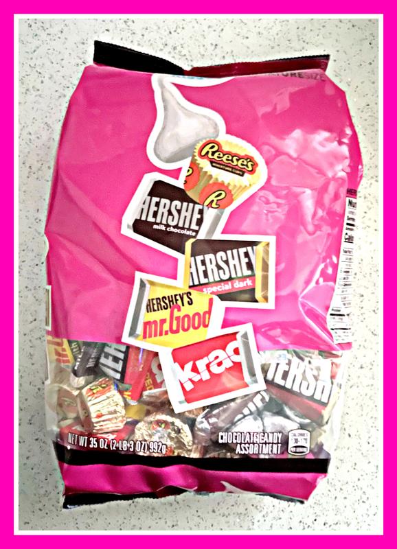 Hershey's And Reese's Assorted Chocolate Flavored Snack Size Candy, Party  Pack 31.5 oz 