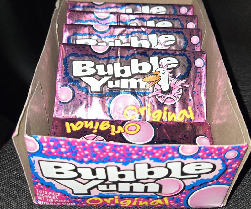 BUBBLE YUM Original Flavor Bubble Gum, 2.82 oz, 10 pieces BUBBLE YUM Original Flavor Bubble Gum, 2.82 oz, 10 pieces