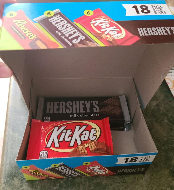 HERSHEY'S, KIT KAT And REESE'S Assorted Milk Chocolate, 50 OFF
