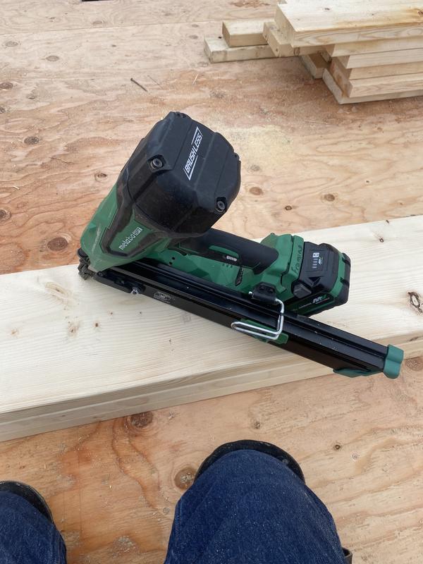 Framing nailer