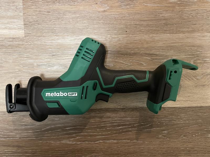 one handed recip saw