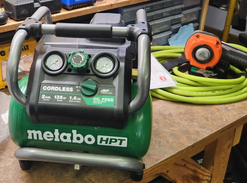 Metabo HPT 36V MultiVolt Cordless Air Compressor Tool Only, No Battery  Brushless Motor 135 Max PSI 2-Gallon Capacity 27.3 Lbs. Optional AC  電動工具