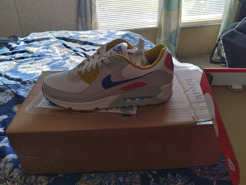Nike Air Max 90 Summit White Lapis Light Bone Women S Shoe Hibbett City Gear