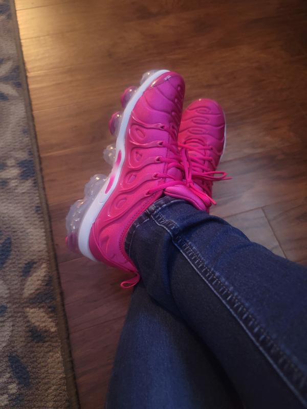 vapormax plus fireberry