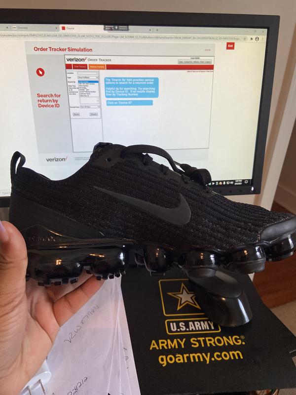 Grade school black on sale vapormax