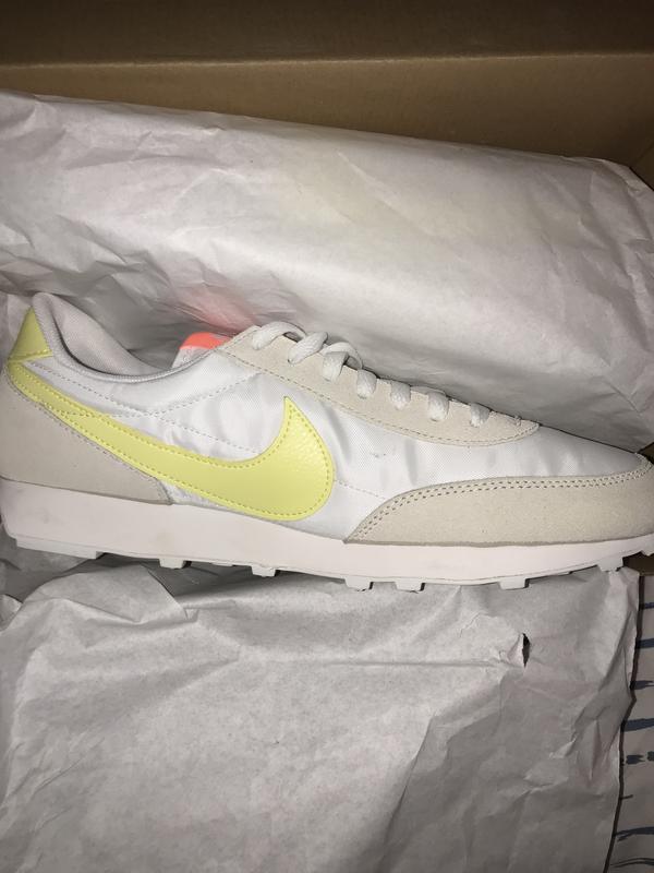 nike daybreak bright mango