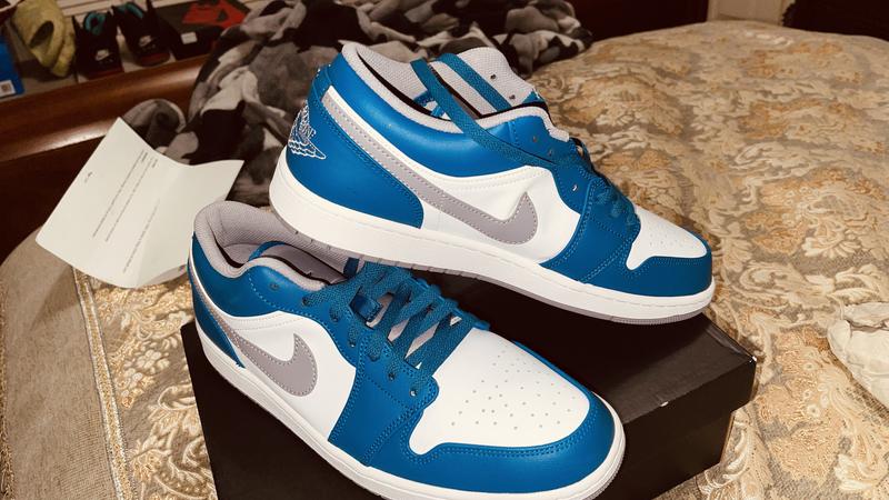 Air Jordan 1 Low 'True Blue Cement