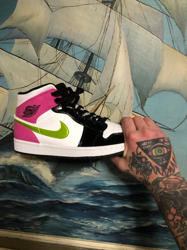 cyber active fuchsia jordan 1s