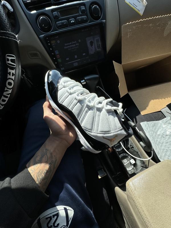 Jordan 11 on sale baseball cleats metal