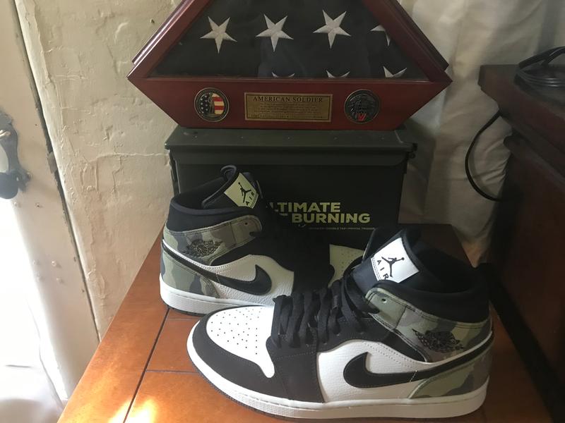 men's air jordan 1 mid se casual shoes camo