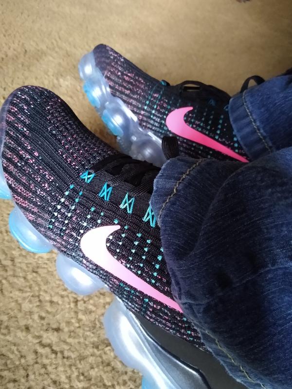 Hibbett on X: @Nike may have found something with this 'Fossil/Black'  Women's #VaporMax Flyknit 3 dropping 3/12. #Hibbett View Women's Vapormax  FK