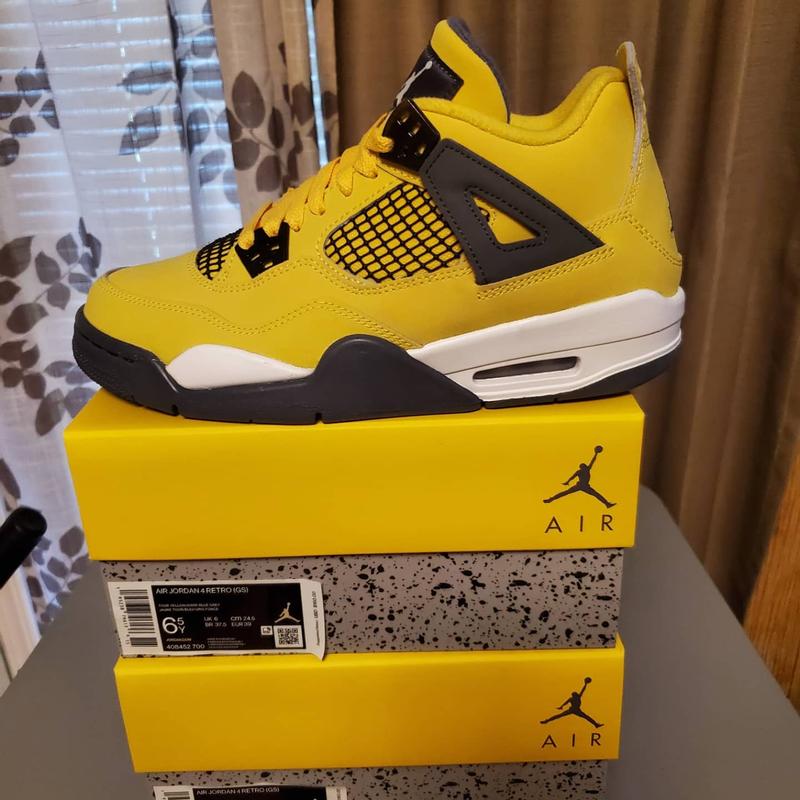 jordan 4's size 7
