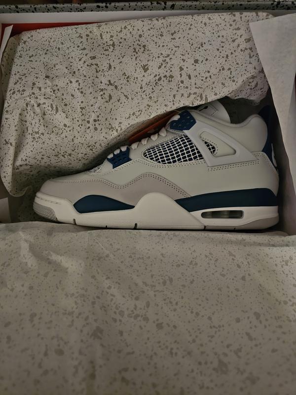 Jordan 4 Retro 