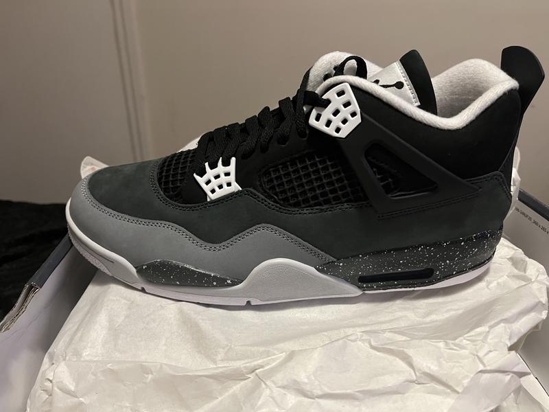 Air Jordan 4 グレー/ブラック/ホワイト fear 28cm Air Jordan 4 Retro 'Fear' FQ8138-002