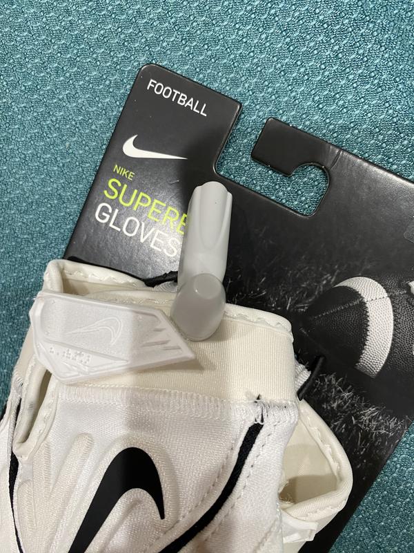 Nike Superbad 6.0 Football Gloves, N1002023102 White/Black, Medium