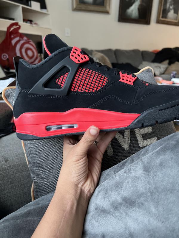 Air Jordan 4 “Custom Breds” By @chefhuyle 🔥🔥 Would you rock