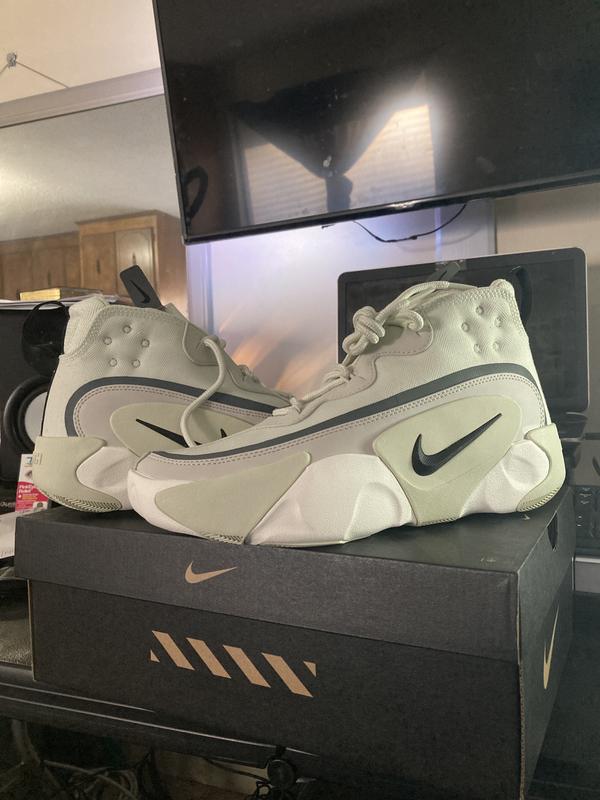 nike react frenzy on feet