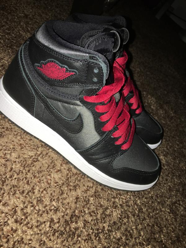 Jordan 1 Retro High Og Black Satin Gym Red Grade School Kids Shoe Hibbett City Gear