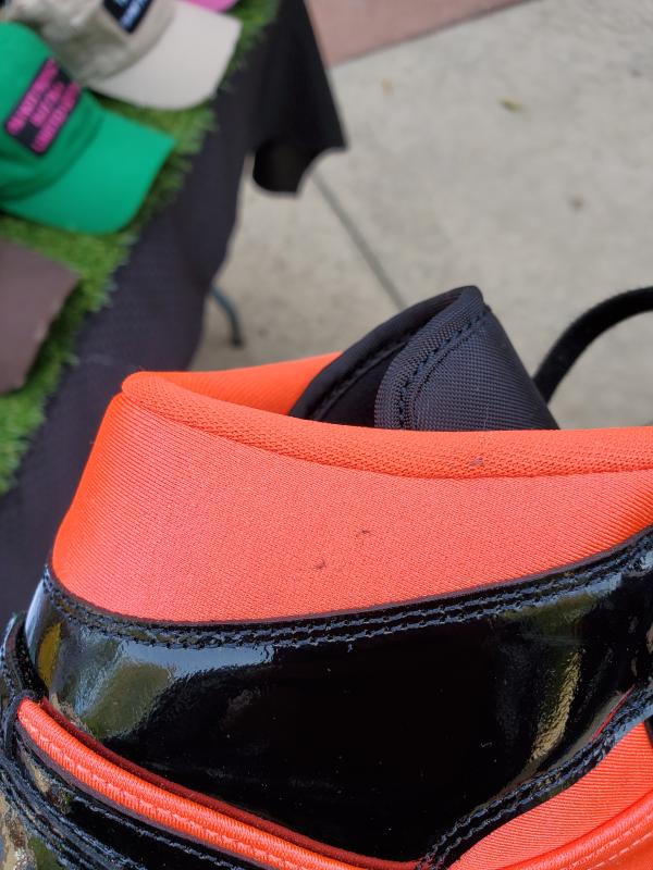 bright crimson air jordan 1