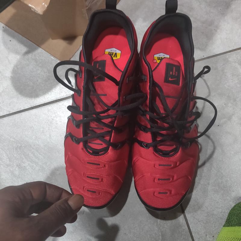 nike air vapormax plus red and white