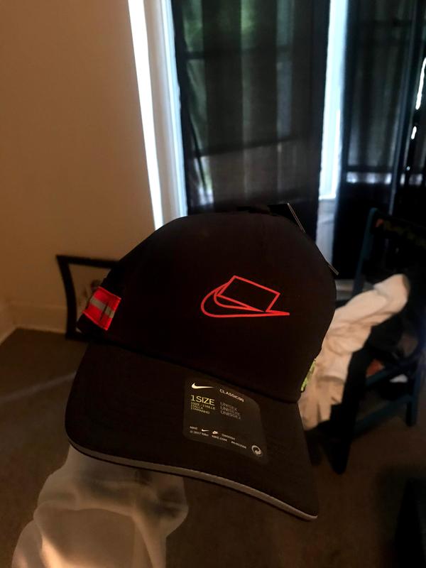 nike wild run hat
