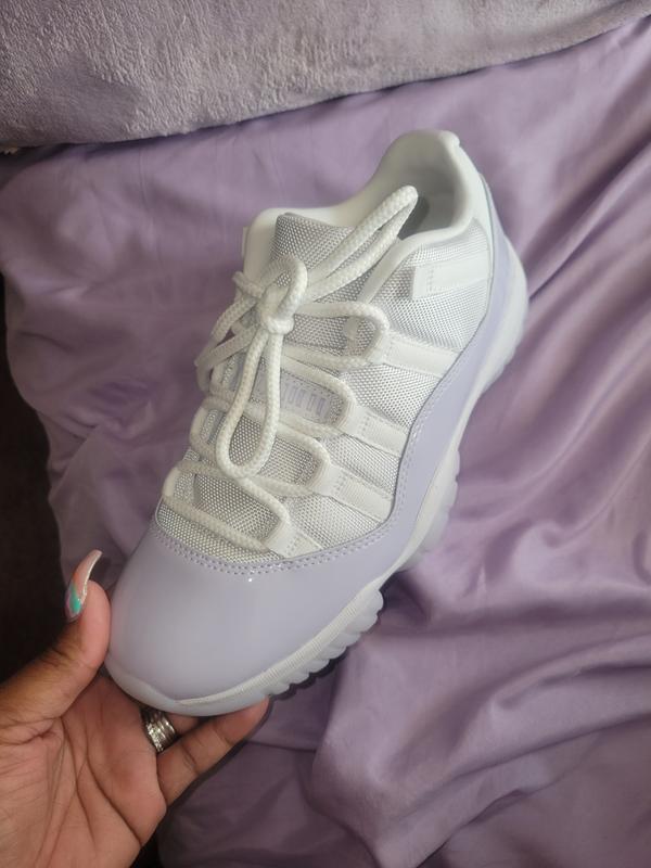 Purple 11s store jordans