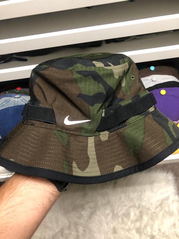 nike men's sportswear branded sideline camo bucket hat