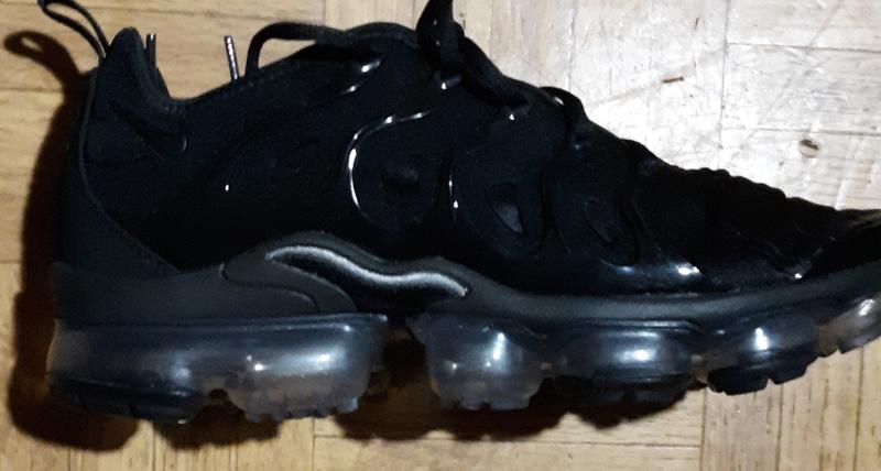 Black vapormax plus clearance women's