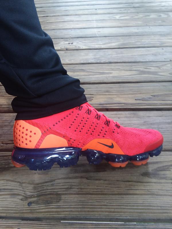 nike vapormax flyknit 2 red orbit