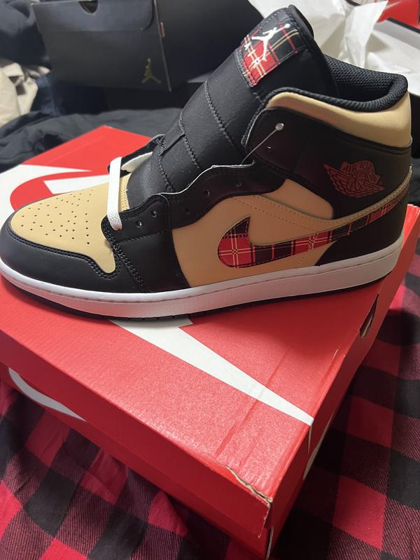jordan 1 black sesame fire red