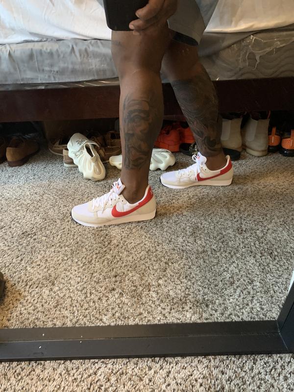 nike challenger og red