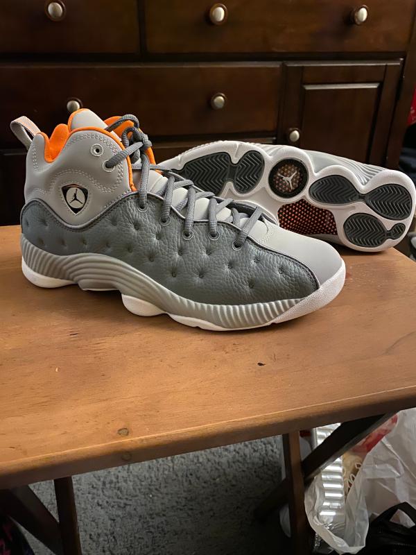 jordan jumpman team 2 grey