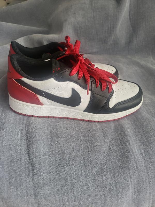 Jordan 1 Low OG Black Toe Men's Shoe - Hibbett