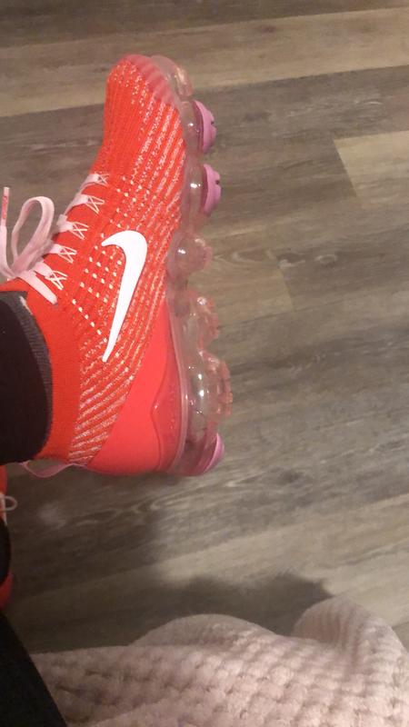 nike vapormax red and pink