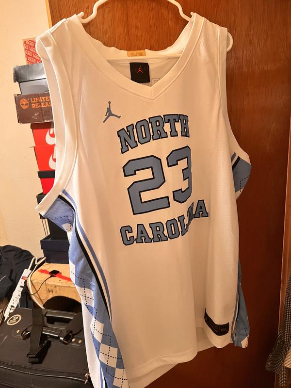 Jordan Men's North Carolina Tar Heels Michael Jordan #23 Limited Jersey