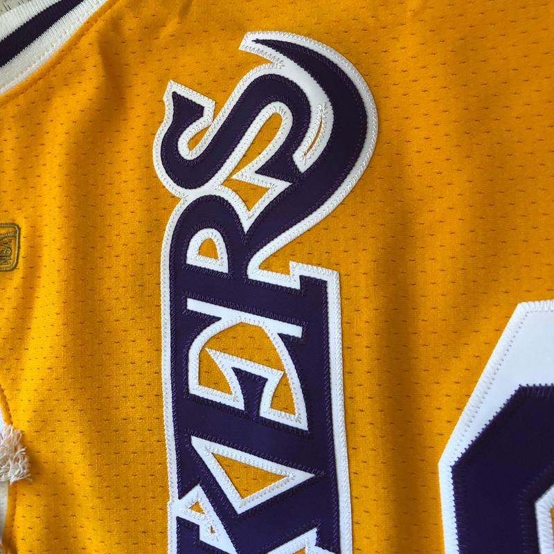 Mitchell & Ness Kobe Bryant Los Angeles Lakers 1996-1997 Hardwood Classics  Throwback Authentic Home Jersey - Gold