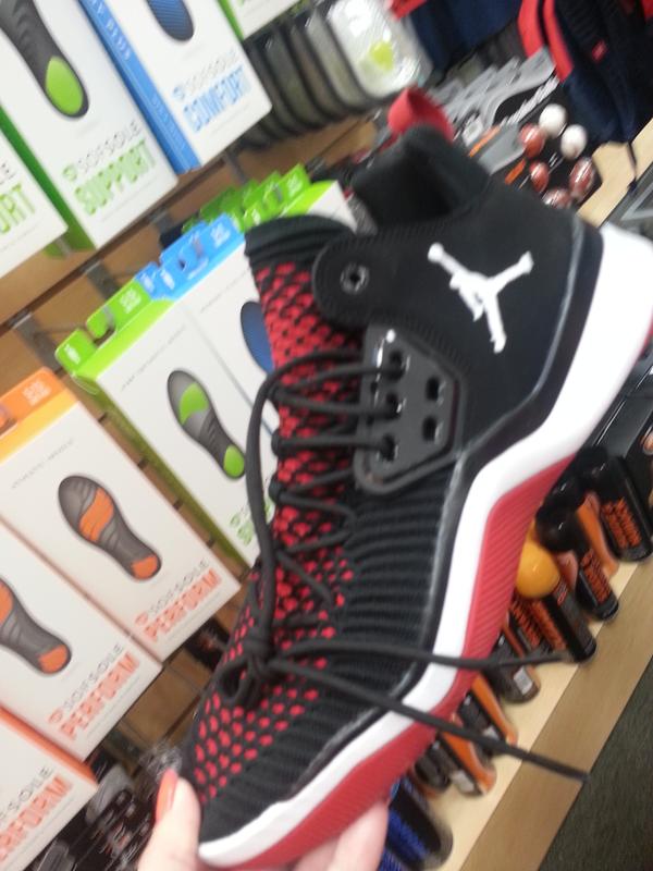 jordan dna lx violet