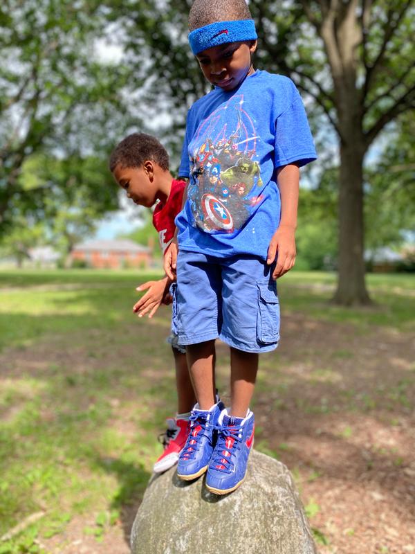 Navy blue 2024 foamposites preschool