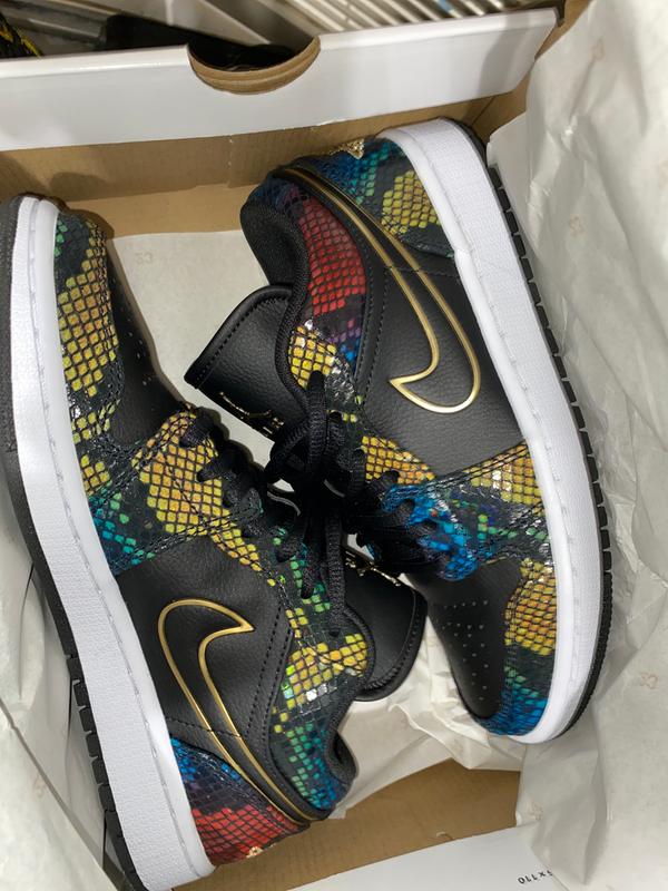 jordan 1 low metallic snakeskin