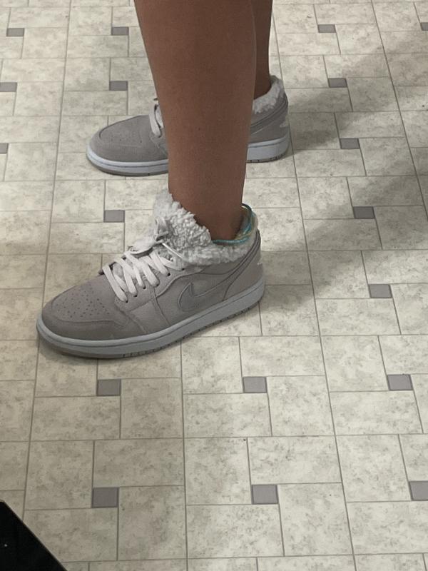 Jordan 1 Low SE College Grey/White/Particle Grey Women's Shoe